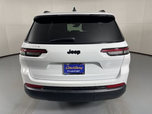 New 2025 Jeep Grand Cherokee L Altitude image 7