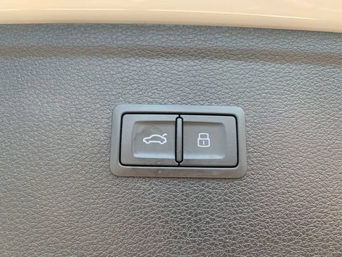 Used 2022 Audi Q5 2.0T Premium Plus AWD/4WD image 6