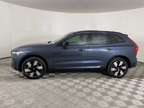 Used 2025 Volvo XC60 T8 Plus w/ Protection Package Premier AWD/4WD image 7