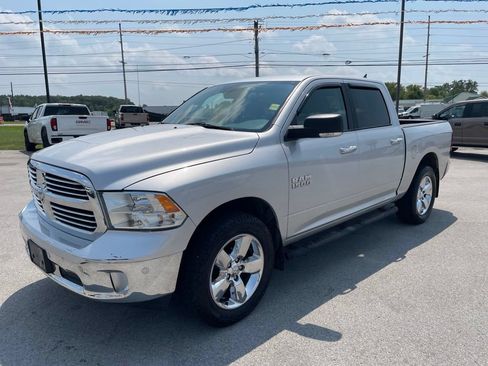 Used 2018 RAM 1500 Big Horn AWD/4WD image 3