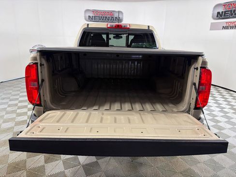 Used 2022 Chevrolet Colorado Z71 RWD image 18