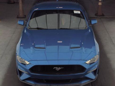 Used 2020 Ford Mustang Coupe RWD image 6