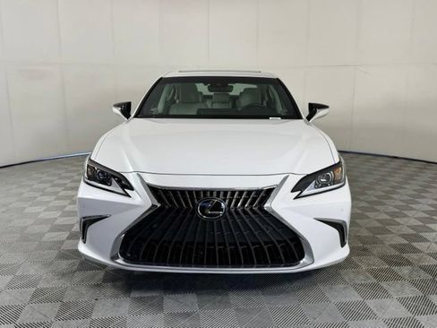 Certified 2025 Lexus ES 300h w/ Premium Package FWD image 9
