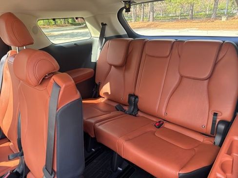 Used 2023 Kia Carnival SX image 23