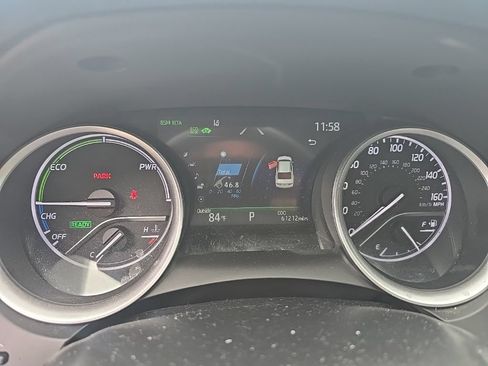 Used 2022 Toyota Camry XLE w/ Navigation Upgrade Package FWD image 15