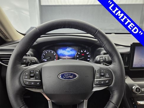Used 2020 Ford Explorer Limited w/ Class III Trailer Tow Package image 32