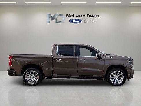 Used 2019 Chevrolet Silverado 1500 High Country AWD/4WD image 6
