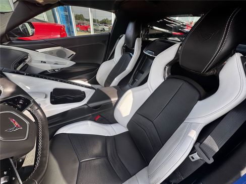 Used 2020 Chevrolet Corvette Stingray Preferred Cpe w/ 2LT Preferred Equipment Group RWD image 7