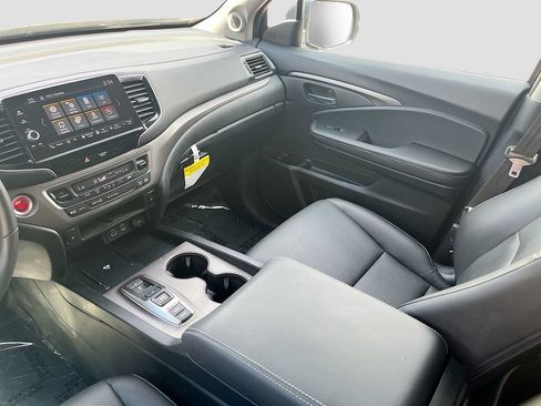 Used 2025 Honda Ridgeline RTL image 24