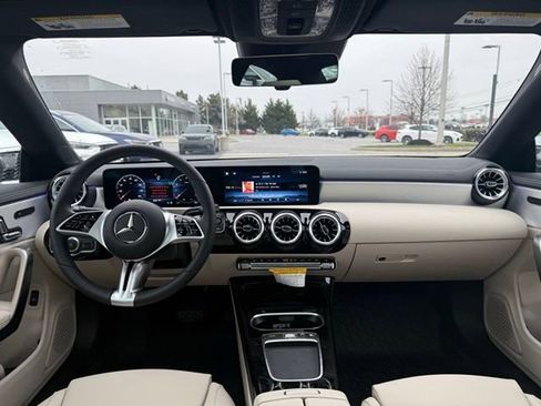 Used 2026 Mercedes-Benz CLA 250 image 4