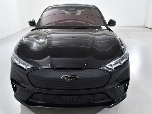 Used 2023 Ford Mustang Mach-E GT image 3