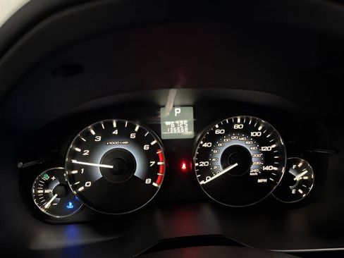 Used 2010 Subaru Outback 2.5i Limited image 19