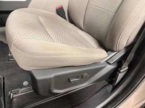 Used 2020 Ford F250 XLT w/ XLT Value Package image 28