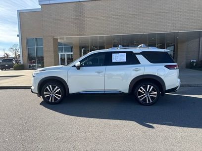 Used 2024 Nissan Pathfinder Platinum