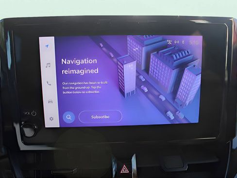 Used 2025 Toyota Corolla LE image 20