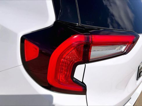 Used 2024 GMC Terrain SLE FWD image 55