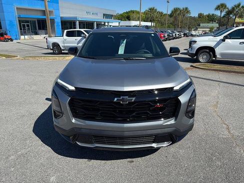 New 2026 Chevrolet Equinox RS w/ Convenience Package III FWD image 8
