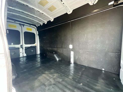 Used 2024 Ford Transit 250 148 High Roof Extended w/ Load Area Protection Package RWD image 32