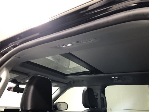 Used 2023 Ford Explorer XLT w/ Equipment Group 202A image 20