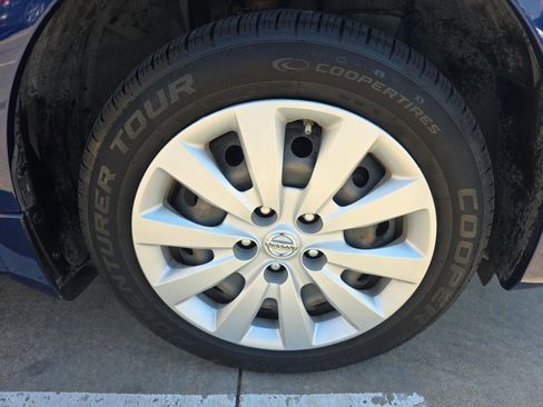 Used 2016 Nissan Sentra SV FWD image 30