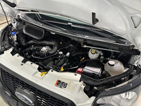 Used 2024 Ford Transit 350 XL image 4