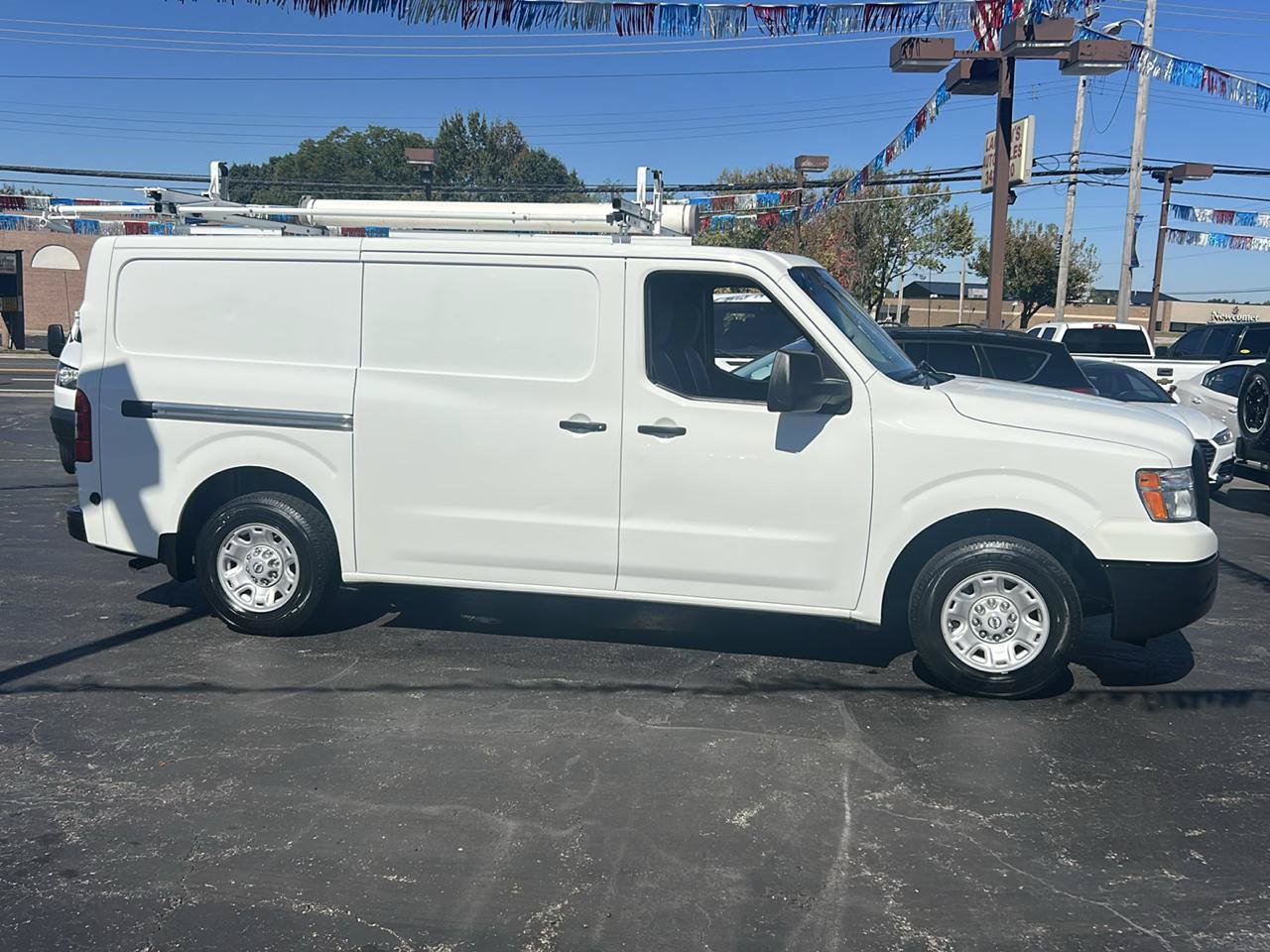 Used 2021 Nissan NV 2500 SV RWD image 4