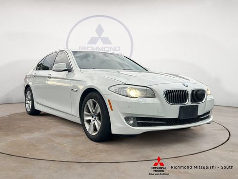 Used 2013 BMW 528i Sedan RWD image 1