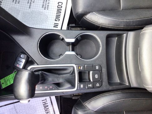 Used 2020 Kia Sportage EX w/ EX Technology Package image 20