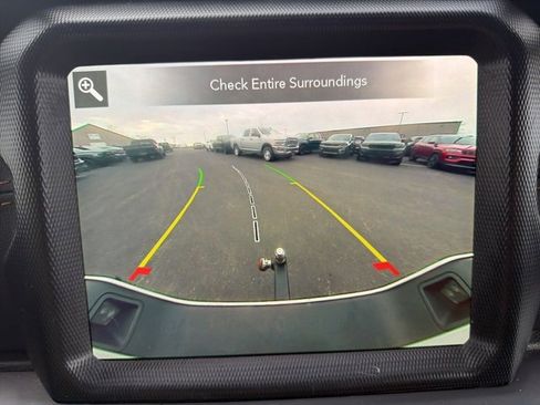 Used 2021 Jeep Gladiator Overland image 16