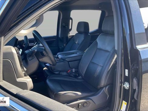 Used 2025 GMC Sierra 1500 SLT image 25