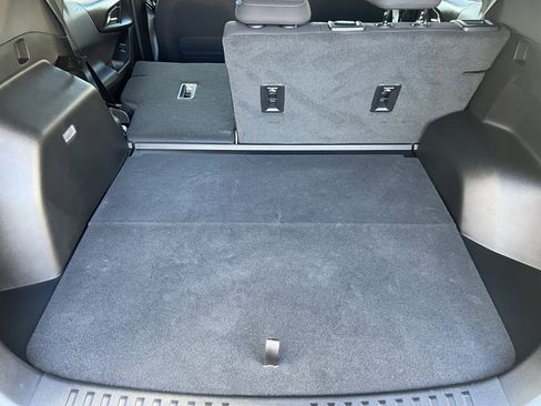 Used 2026 Chevrolet Equinox LT image 19