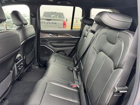 New 2026 Jeep Grand Cherokee Limited AWD/4WD image 29
