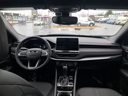 New 2026 Jeep Compass Trailhawk image 18