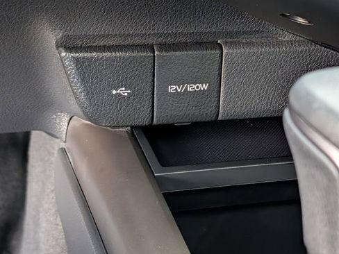 Used 2024 Toyota Camry SE w/ Convenience Package image 17