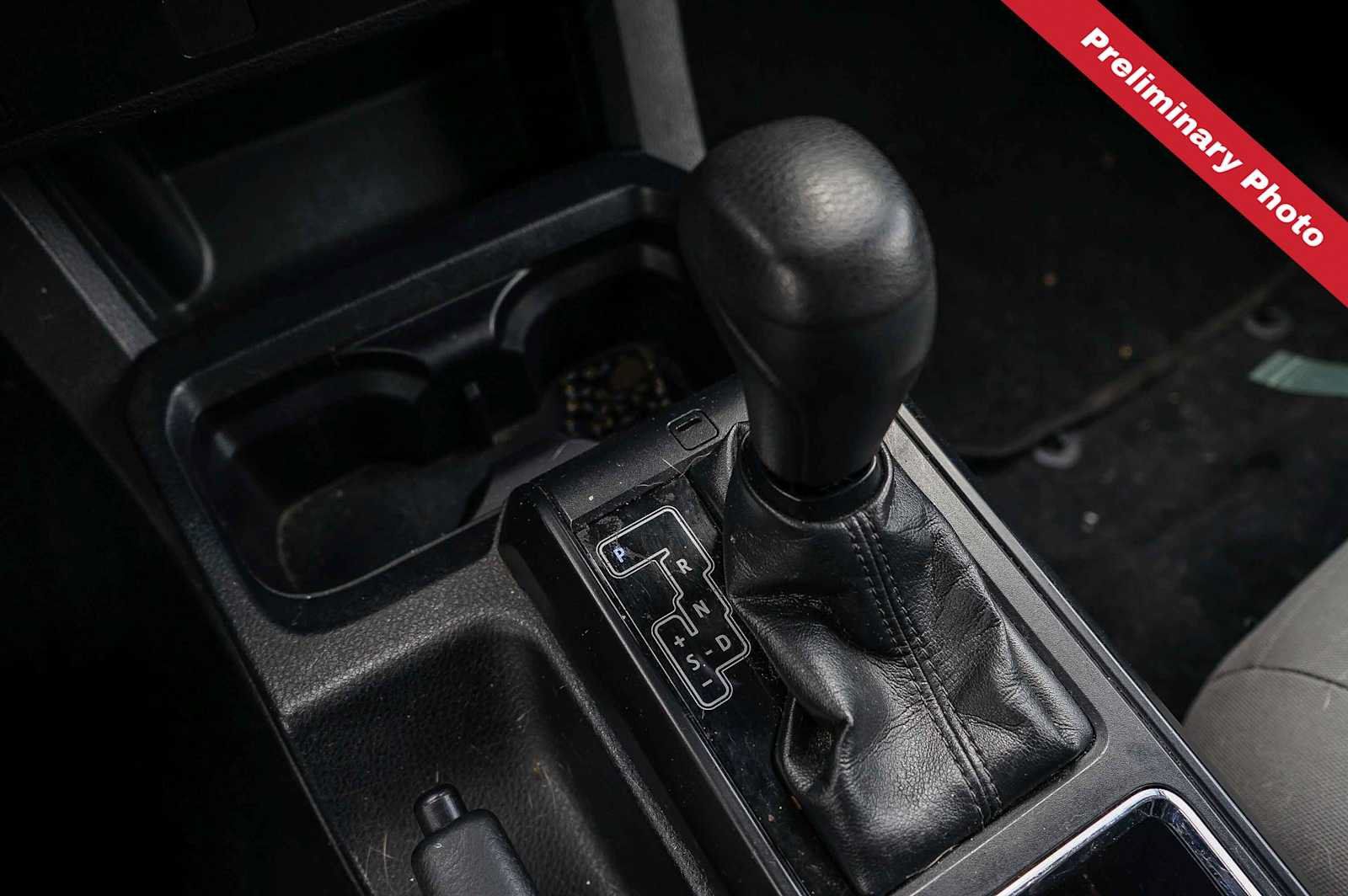 Used 2018 Toyota Tacoma SR RWD image 15