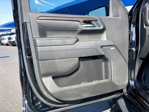 Used 2024 Chevrolet Silverado 1500 LT Trail Boss w/ Convenience Package II image 22