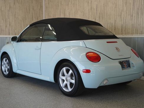 Used 2004 Volkswagen Beetle GLS FWD image 13
