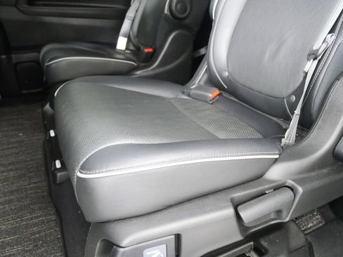 Used 2022 Honda Odyssey Elite image 14