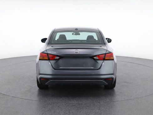 Used 2025 Nissan Altima 2.5 SV image 7