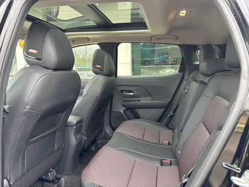 Used 2025 Nissan Kicks SR w/ SR Premium Package AWD/4WD image 22