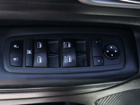 Used 2021 Jeep Grand Cherokee Laredo X RWD image 17