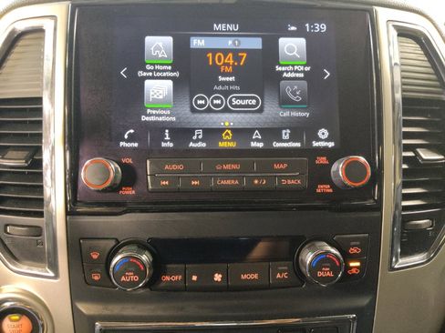 Used 2021 Nissan Titan SV w/ SV Convenience Package AWD/4WD image 25