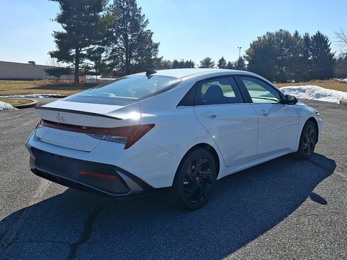 New 2026 Hyundai Elantra SEL Sport Premium w/ Cargo Package FWD image 3