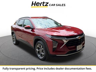 Used 2025 Chevrolet Trax LT