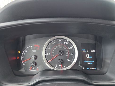 Used 2021 Toyota Corolla SE image 9