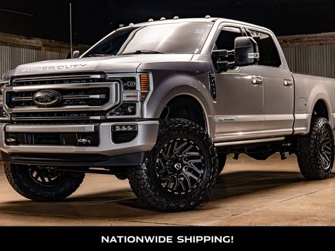 Used 2022 Ford F350 Platinum w/ FX4 Off-Road Package image 4