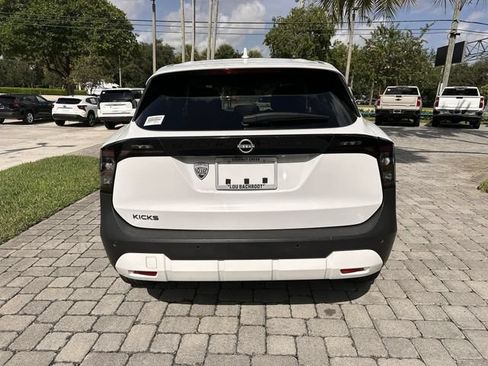 Used 2025 Nissan Kicks SV FWD image 35