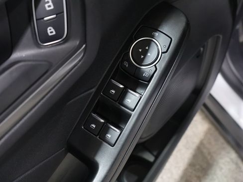 Used 2025 Ford Escape Active AWD/4WD image 12