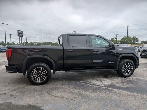 Used 2023 GMC Sierra 1500 AT4 w/ AT4 Premium Package AWD/4WD image 5