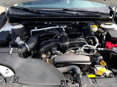 Used 2023 Subaru Outback Touring AWD/4WD image 29